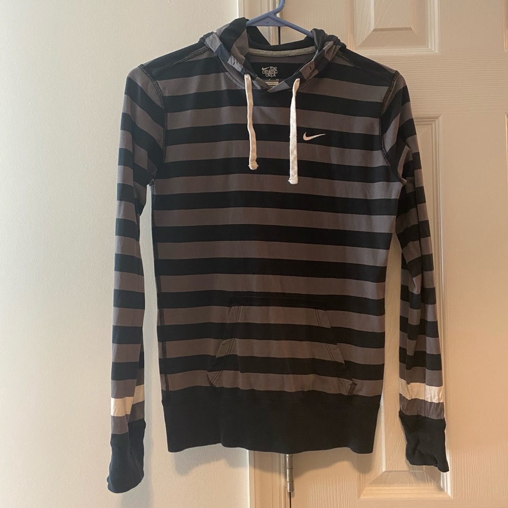 Nike hooded shirt